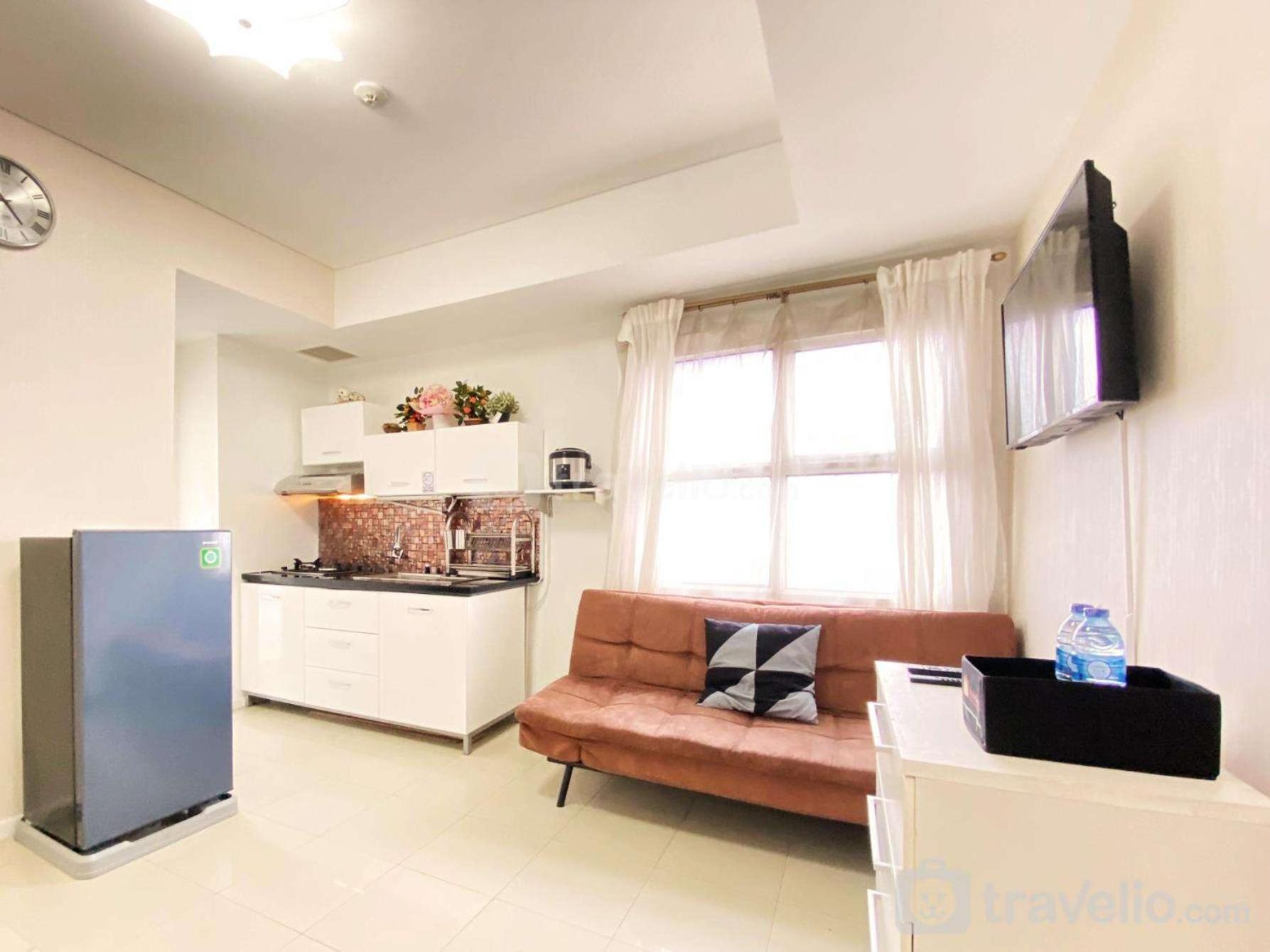 Apartemen Comfy And Modern 2br At Parahyangan By Travelio Bandung