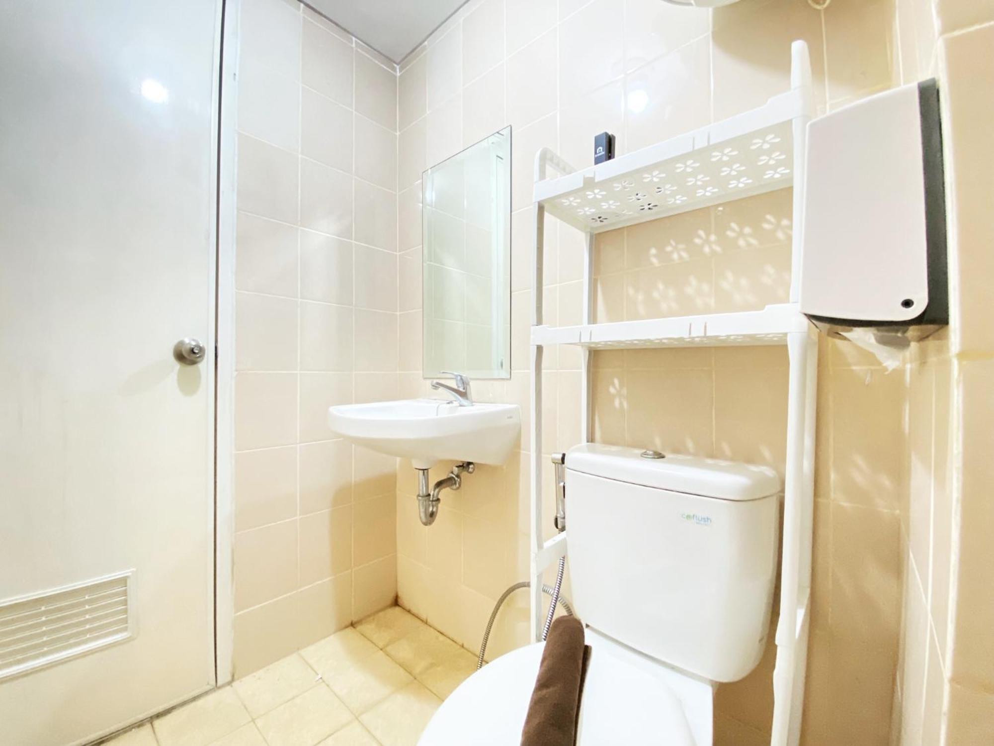 Comfy And Modern 2br At Parahyangan By Travelio *