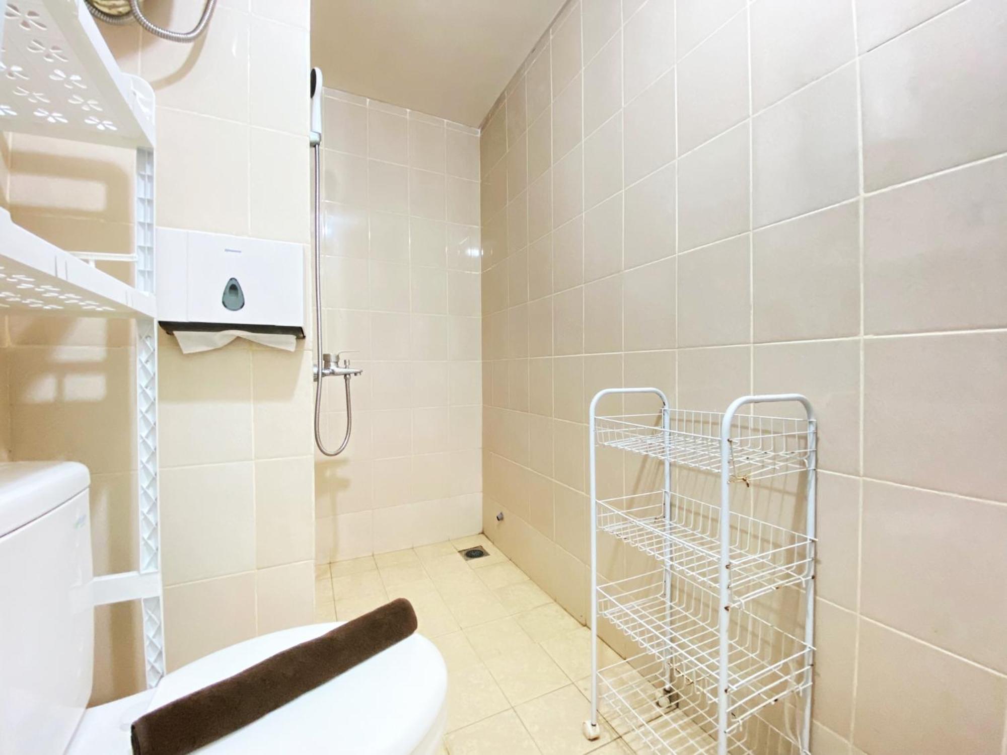 Apartemen Comfy And Modern 2br At Parahyangan By Travelio
